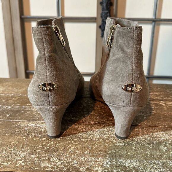 Coach booties, gray color, golden zipper size 8 1/2 - Picture 3 of 13